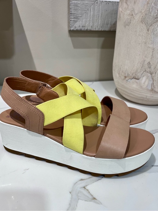 Sorel Shoes - Sorel Cameron Platform Slingback Sandals Yellow Nude Leather Size 10